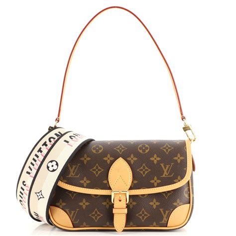 bolsa saco louis vuitton|louis vuitton diane bag 2022.